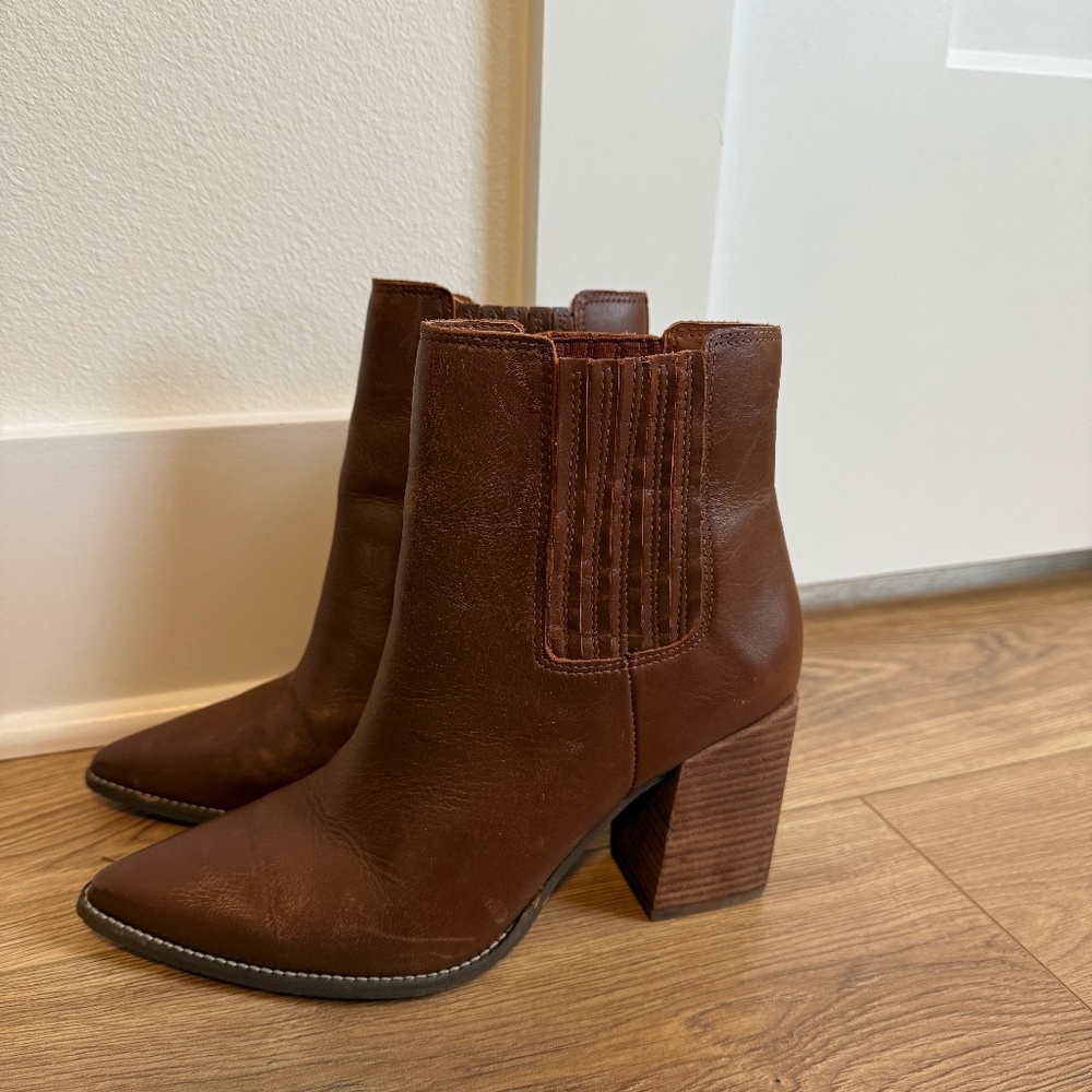 Steve Madden Booties- 8